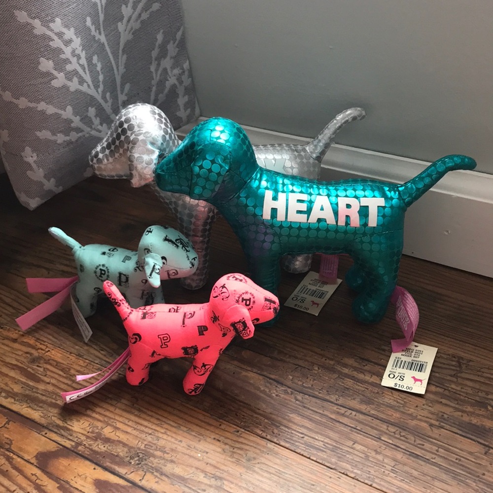 2 VS Pink Mini Dogs